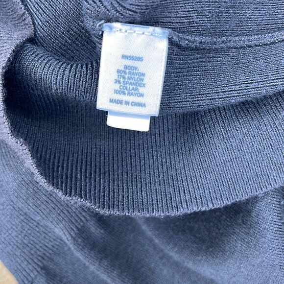 EXPRESS Short Sleeve Low Cowl Neck Sweater - Picture 9 of 9